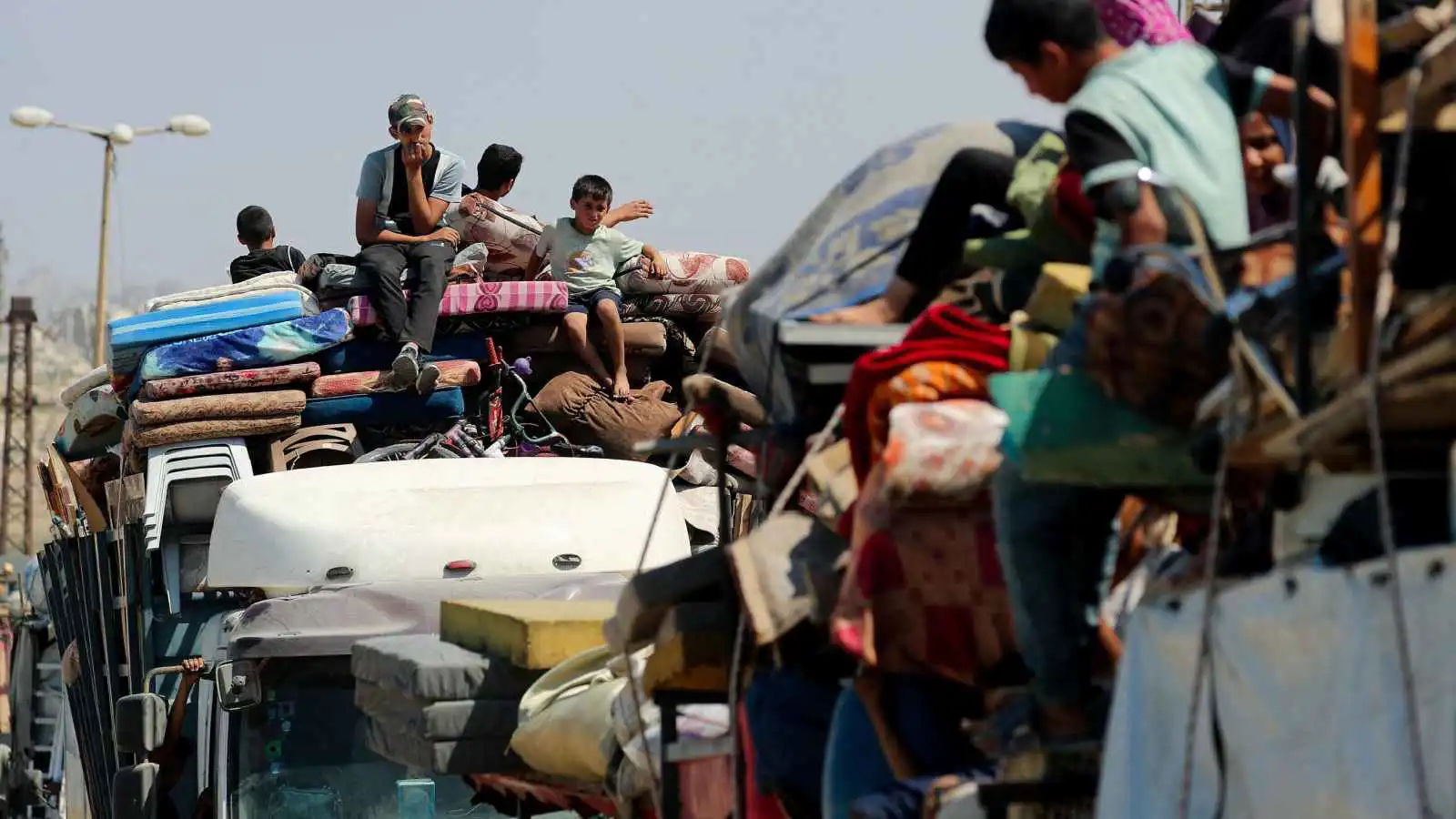 تهجير الداخل في غزة.. استراتيجية عسكرية أم إعادة رسم للخريطة الديموغرافية؟