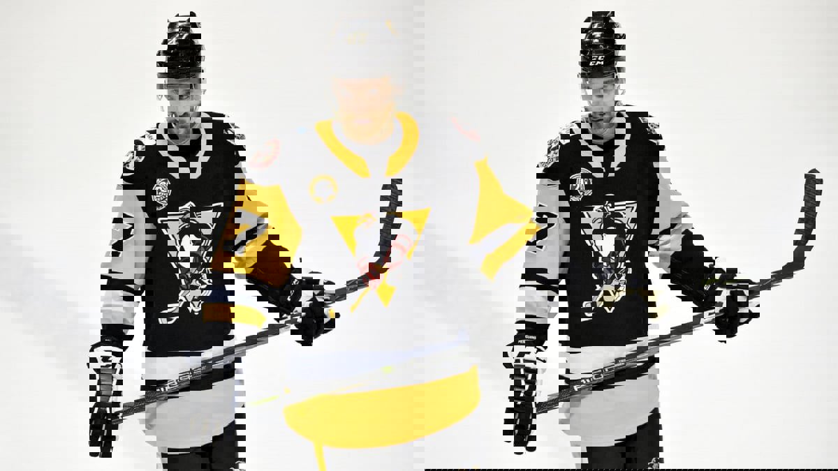 وفاة لاعب في حادث غريب بمباراة لهوكي الجليد ببريطانيا