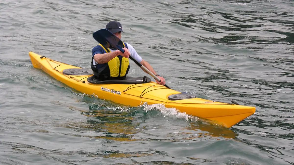 تطوير تقنية لتشغيل قوارب "الكاياك" عن بُعد