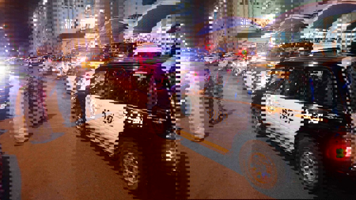 تزامنًا مع الاحتفالات الوطنية في الكويت.. اعتقال شخص قام بتصرف غريب