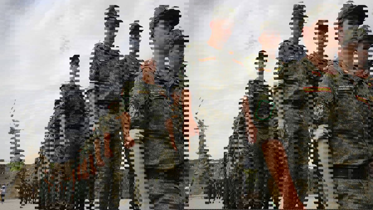 معاريف: روسيا تركز على تجنيد الأقليات العرقية للحرب في أوكرانيا