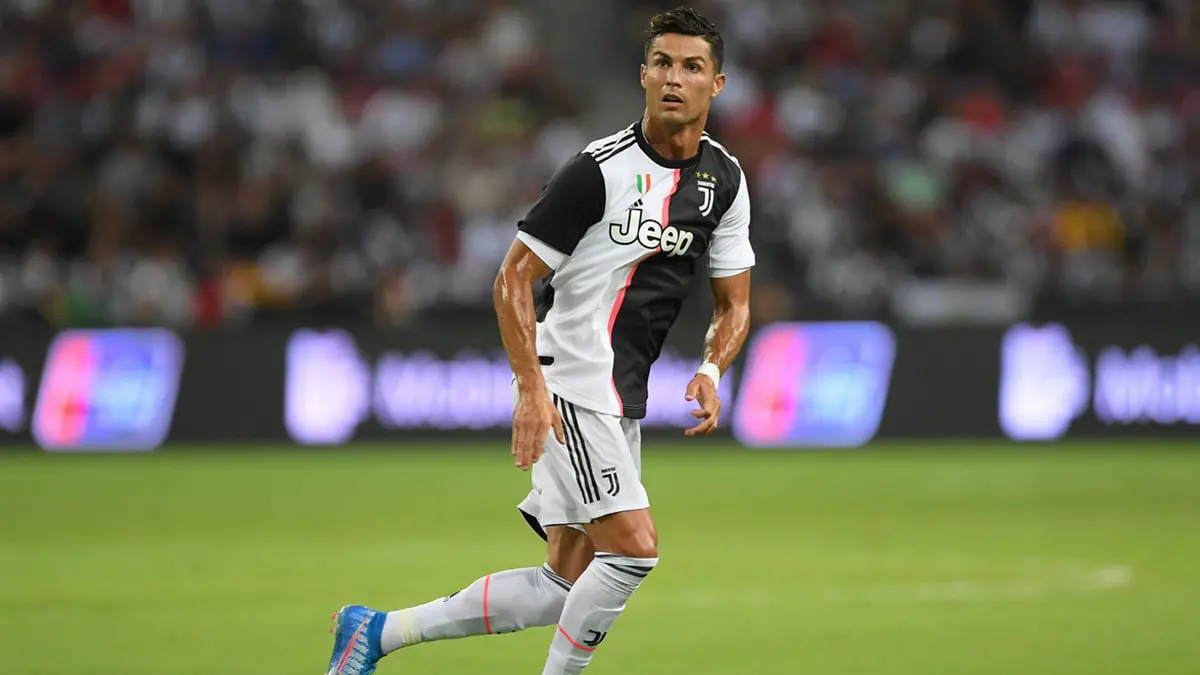 حبيب نورمحمدوف بطل UFC ينصح كريستيانو رونالدو بالاعتزال 