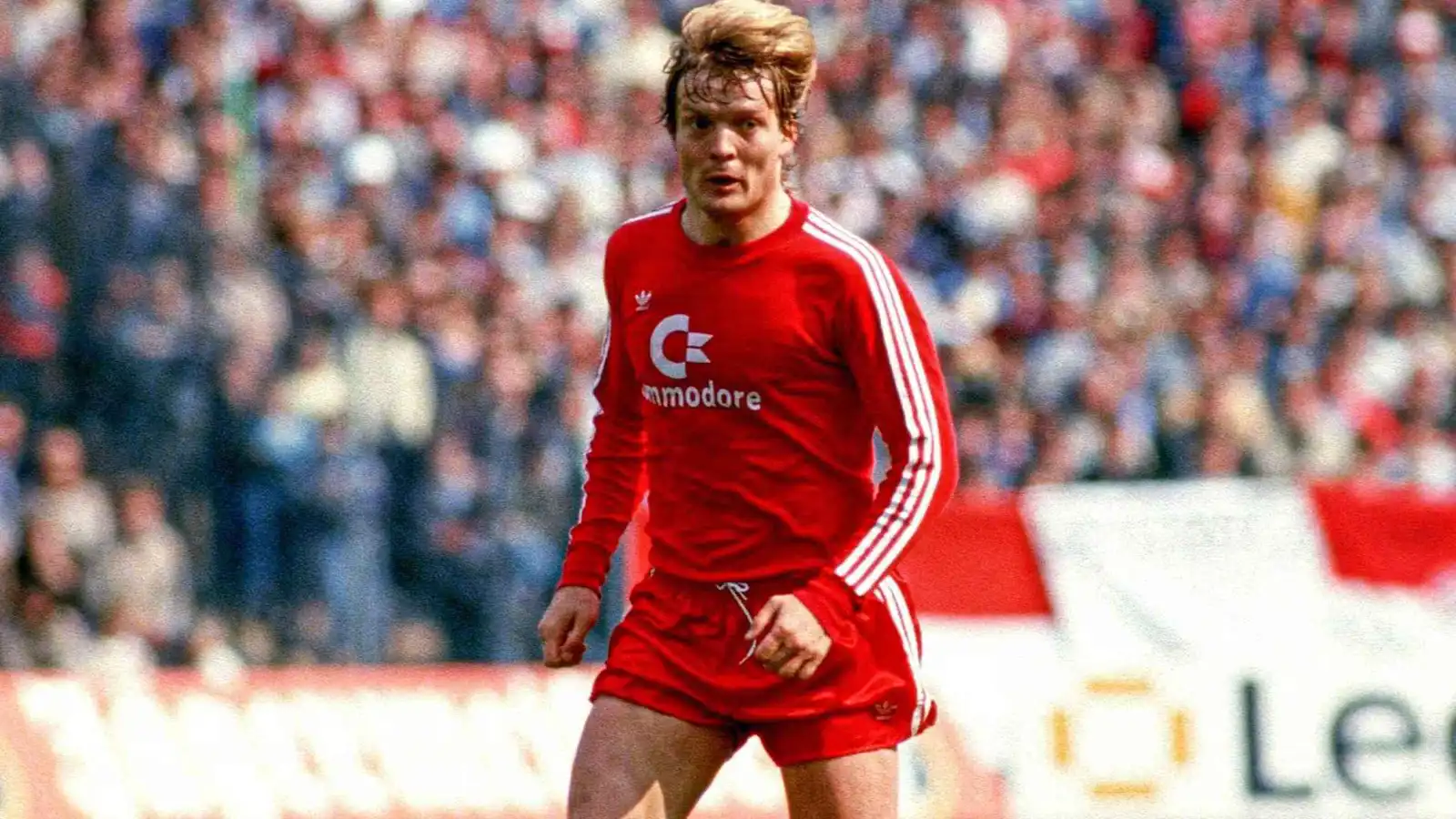 أحد غرائب كرة القدم.. لاعب تحدى الزمن وخاض مباراتين في يوم واحد