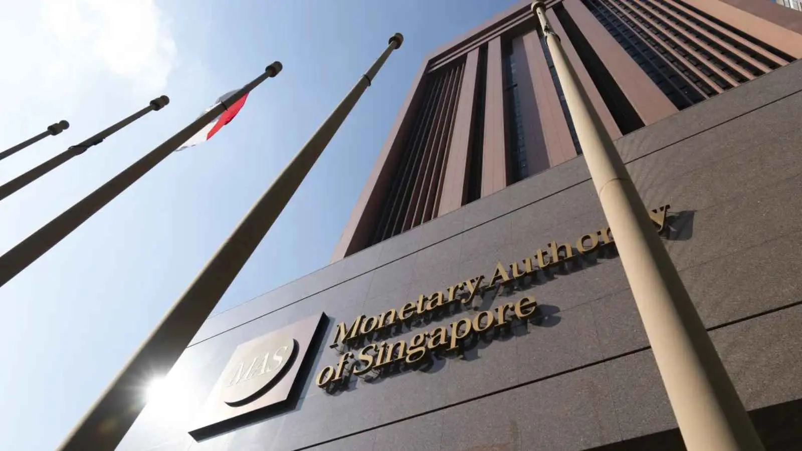 سنغافورة تفرض غرامات على بنوك بتهمة تبييض أموال