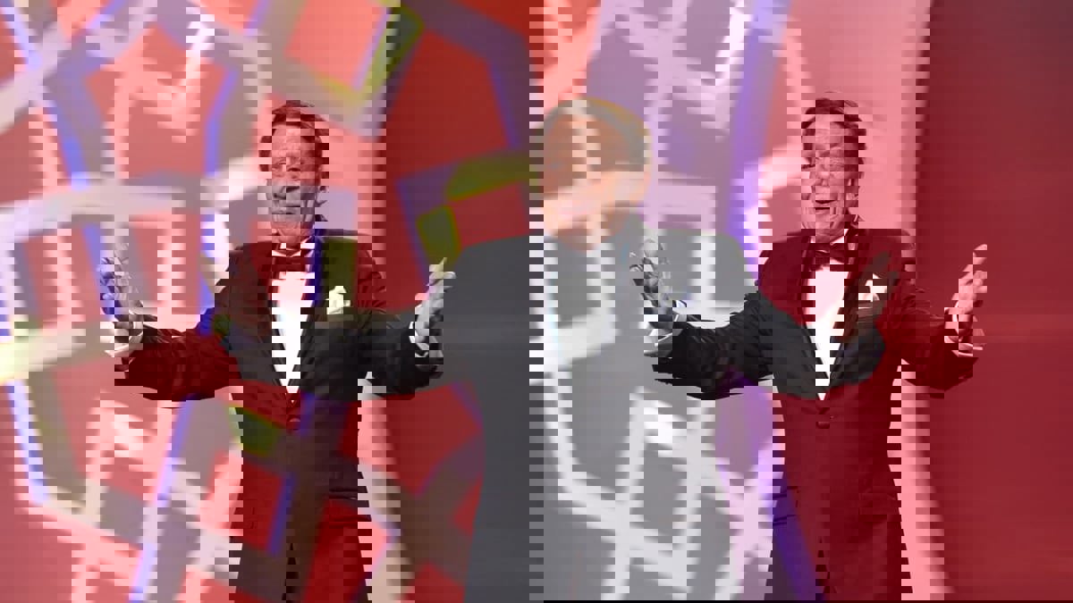 ما حقيقة فقدان عادل إمام النطق؟