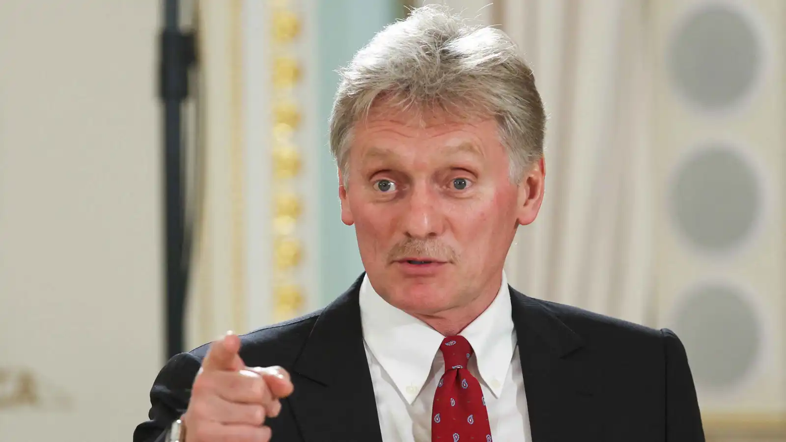 الكرملين يعلق على "تسريبات" زيارة مستشار ماكرون إلى موسكو