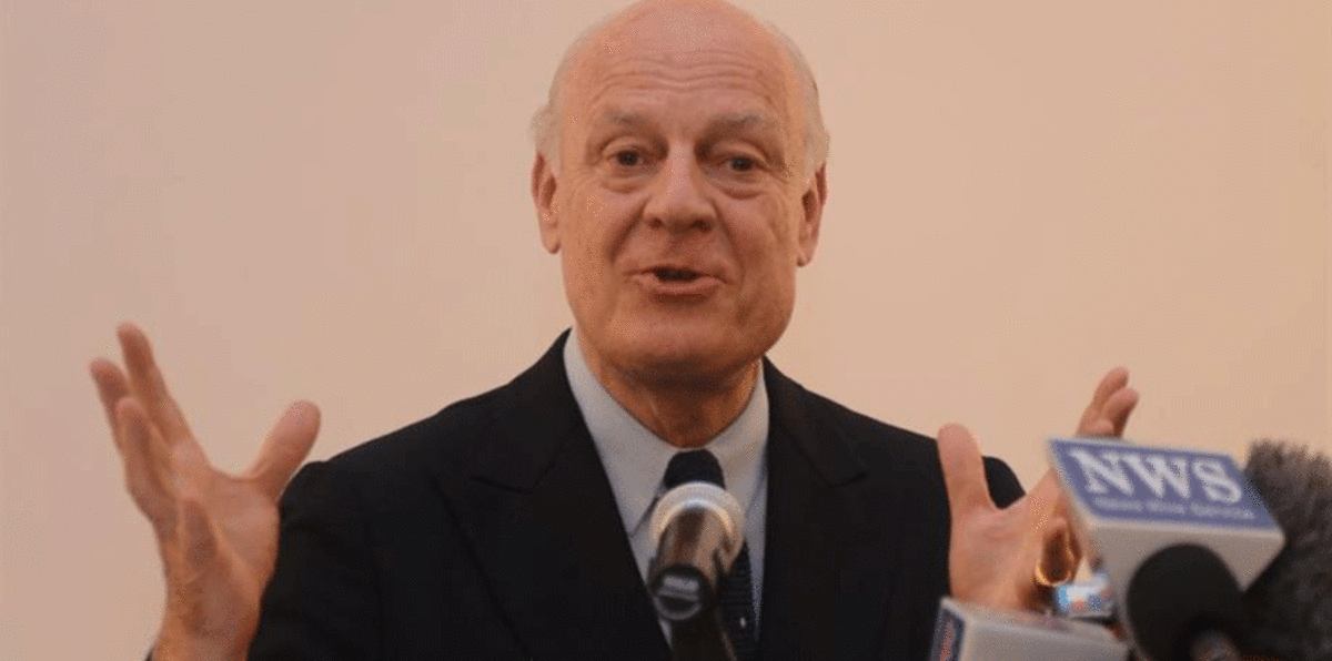 دي ميستورا يبدأ جولةً من موسكو لبحث مفاوضات سوريا