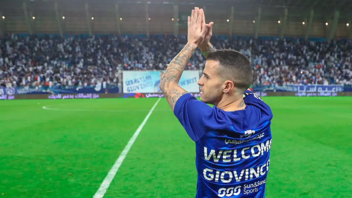 نادي الهلال السعودي يقدم الإيطالي سيباستيان جيوفينكو لجماهيره (فيديو)