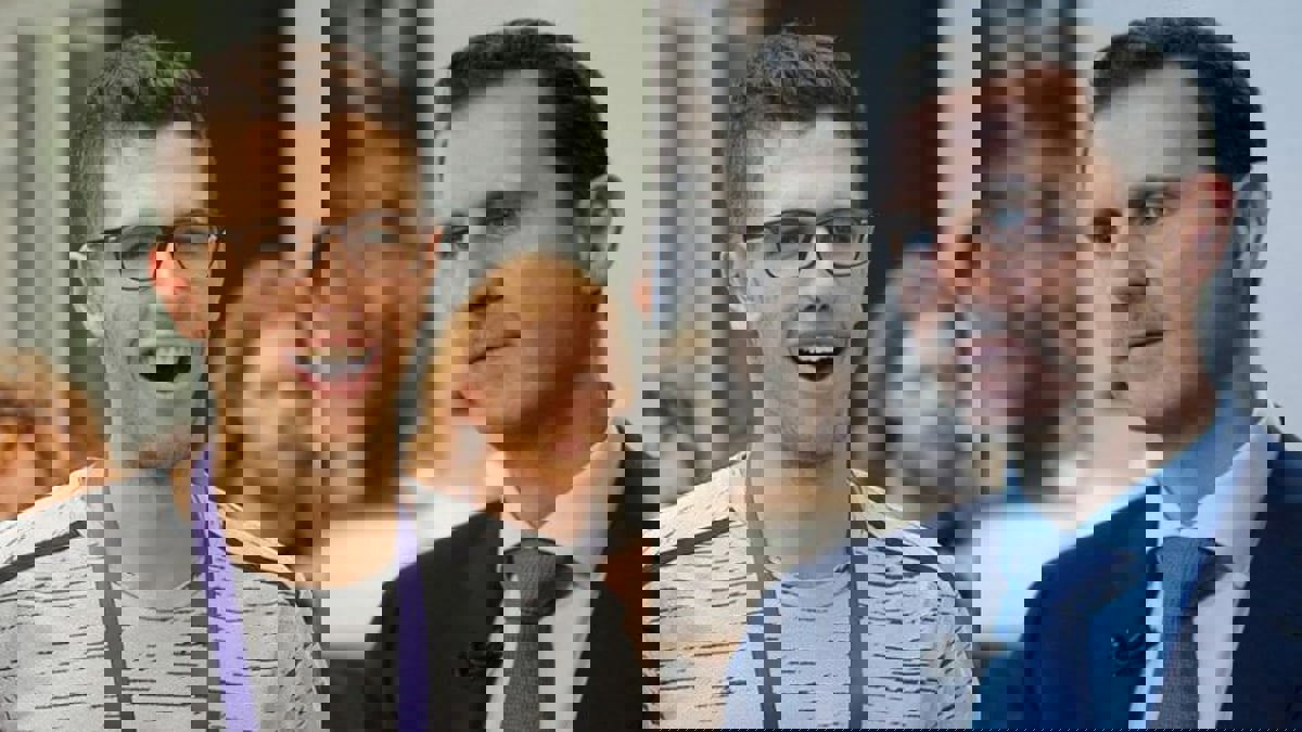 هل يخلف حافظ الأسد والده بشار في رئاسة سوريا؟