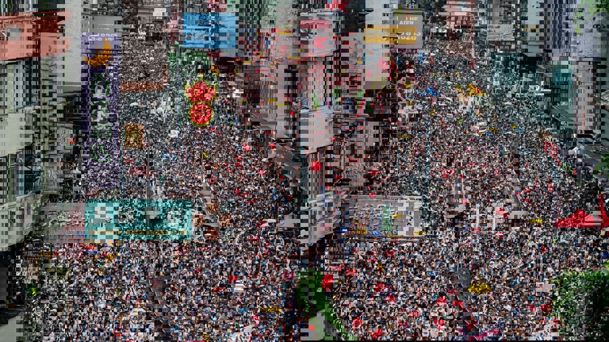 الصين: هونغ كونغ في "مرحلة حرجة"