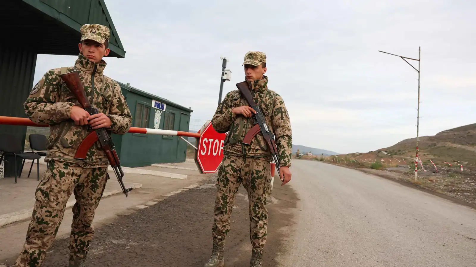 أذربيجان: القبض على 3 أشخاص كانوا يخططون لهجوم ضد إحدى السفارات