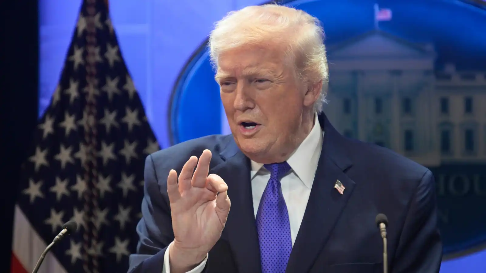 "زعيم ديني بشرط".. ترامب يبحث عن خليفة لخامنئي يفاوض واشنطن وتل أبيب