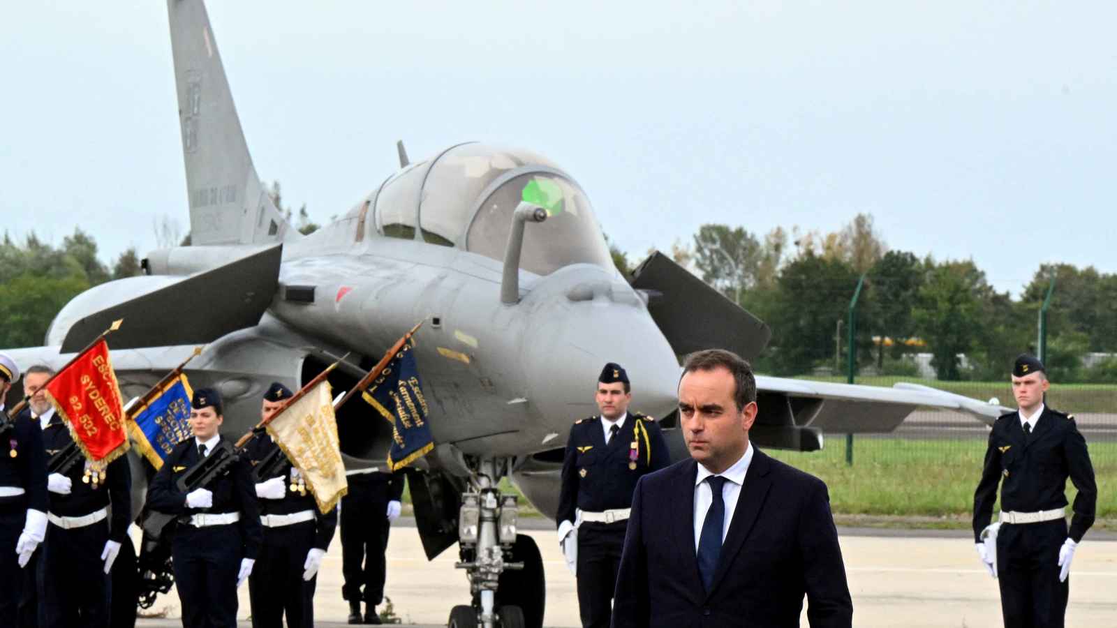 وزير الجيوش الفرنسي يعيد التوتر مع إسرائيل إلى الواجهة