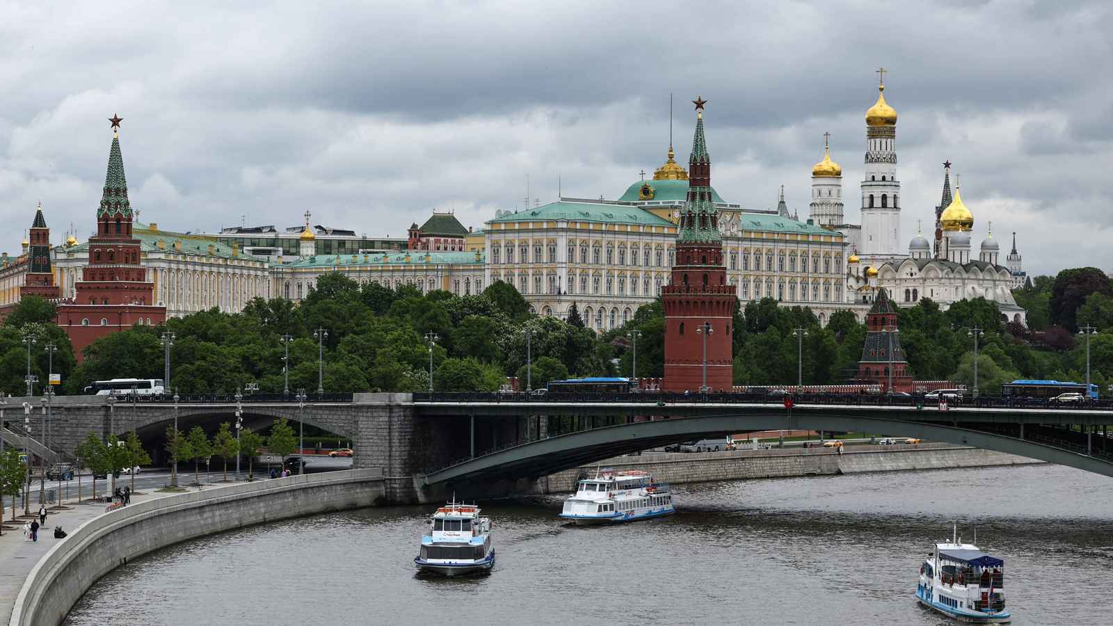 الكرملين يضع شرط السلام.. هل يتنازل الناتو عن "وعد بوخارست"؟