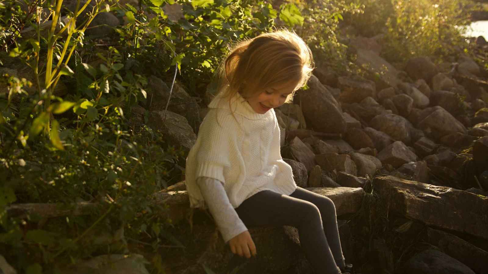 "رادار عاطفي".. إشارات تكشف حساسية طفلك المفرطة