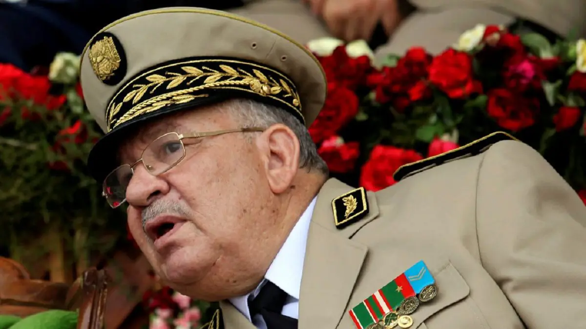 في اجتماع "طارئ".. الجيش الجزائري يدعو بوتفليقة إلى الرحيل 