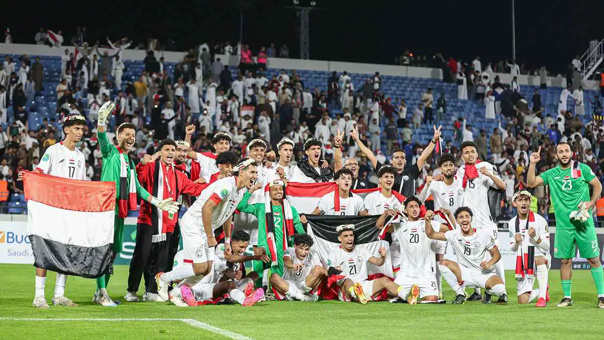 كم تبلغ مكافأة لاعبي اليمن بعد التأهل لمواجهة السعودية في نهائي خليجي الشباب؟
