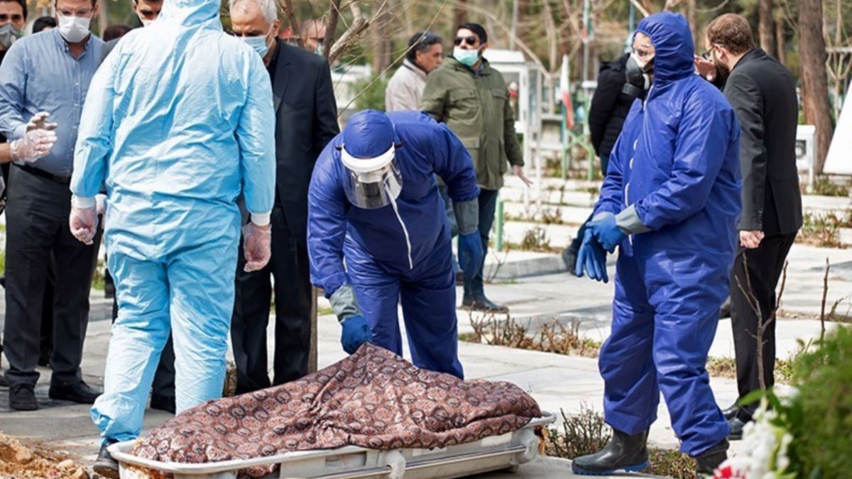 صحف عالمية: إيرانيون يحاربون "كورونا" بالدجل .. وأستراليا تطلب التحقيق في منشأ الفيروس