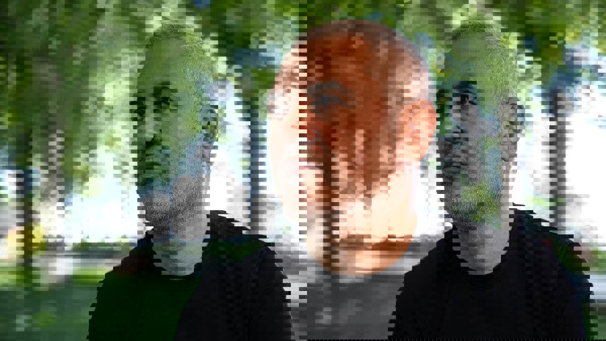 مصمم الأزياء اللبناني إيلي صعب يرد على انفجار بيروت بـ"ثوب الأمل"