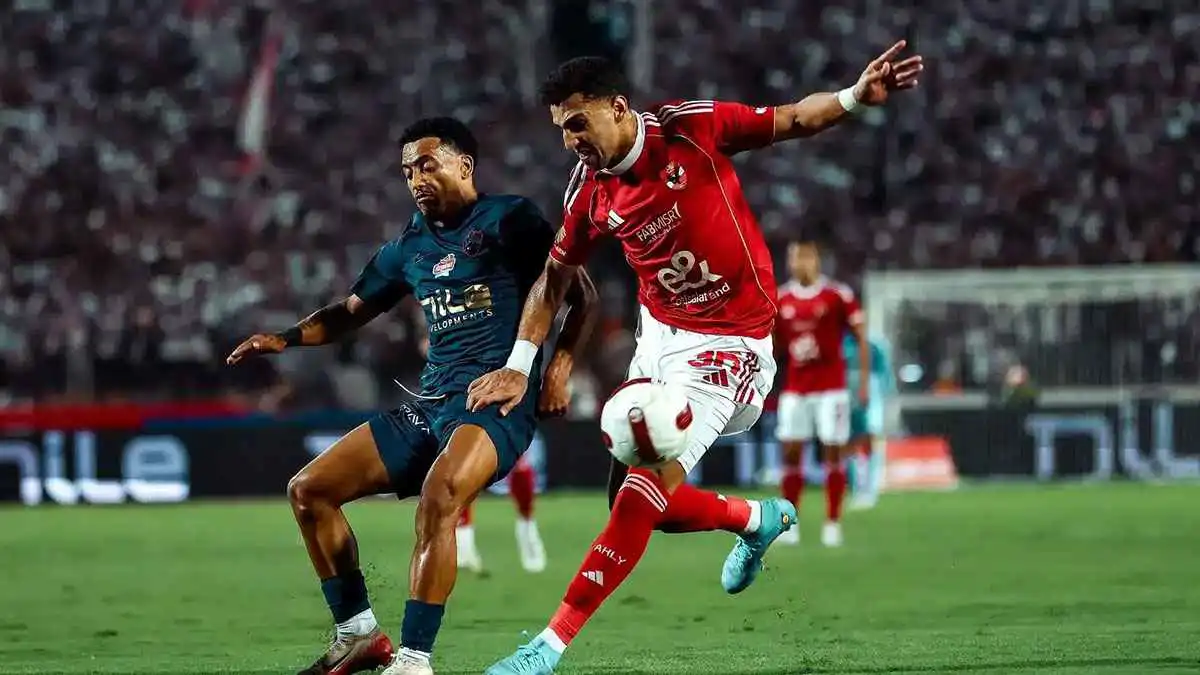 ليس بينهم "بيزيرا جديد".. الأهلي المصري يجهز لـ3 صفقات مدوية