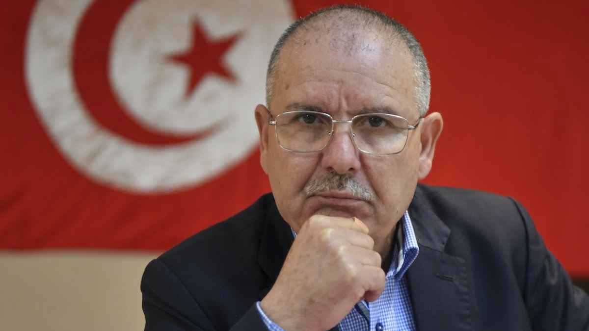 وسط أزمات حادّة.. الطبوبي يستقيل من الاتحاد التونسي للشغل