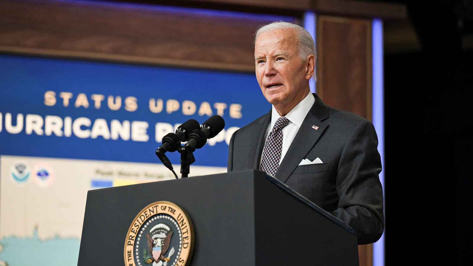 بايدن: طلبت من إسرائيل عدم استهداف القوات الأممية