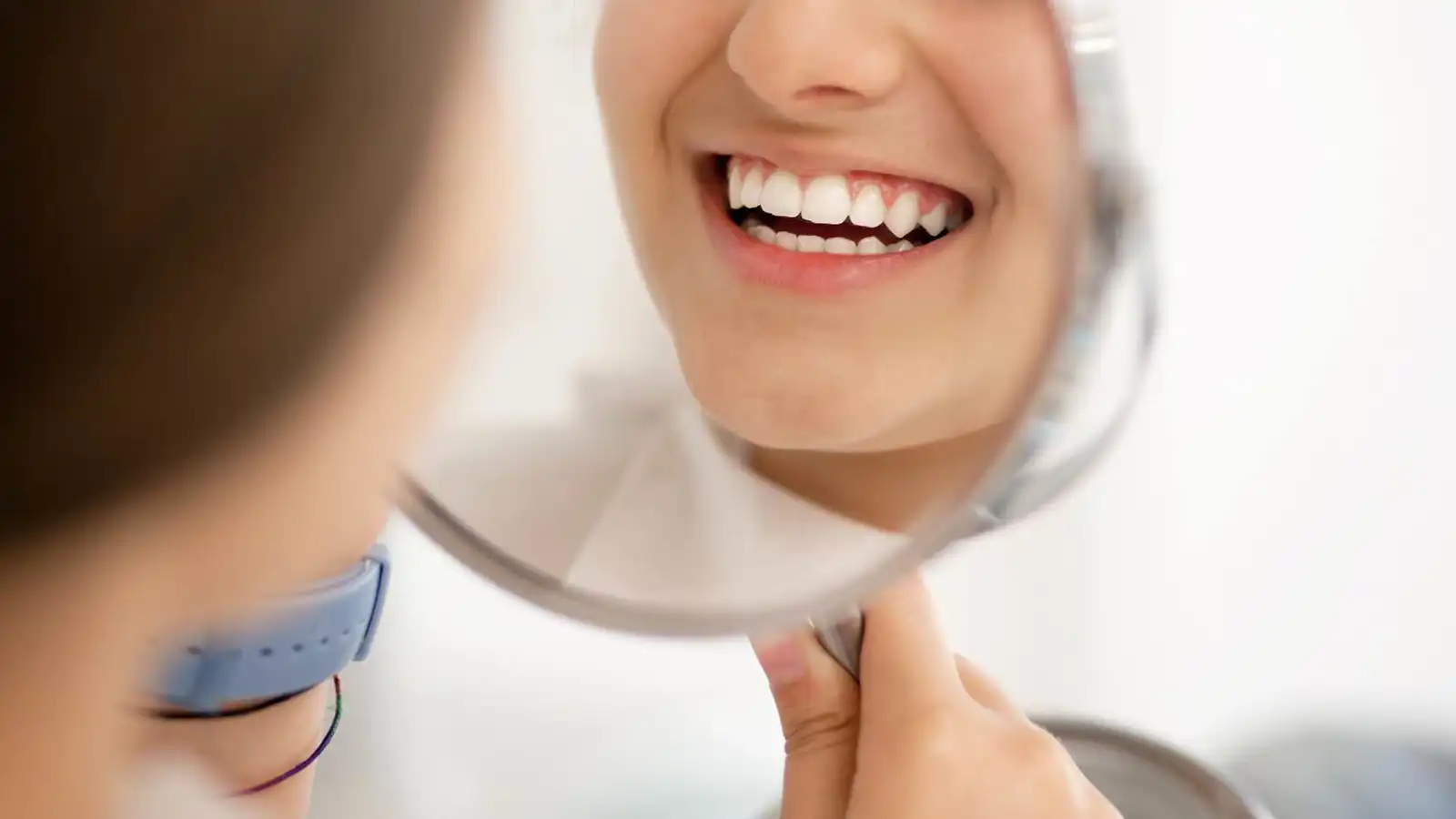 منها الجبن.. أطعمة تساعد على تبييض أسنانك طبيعيًا