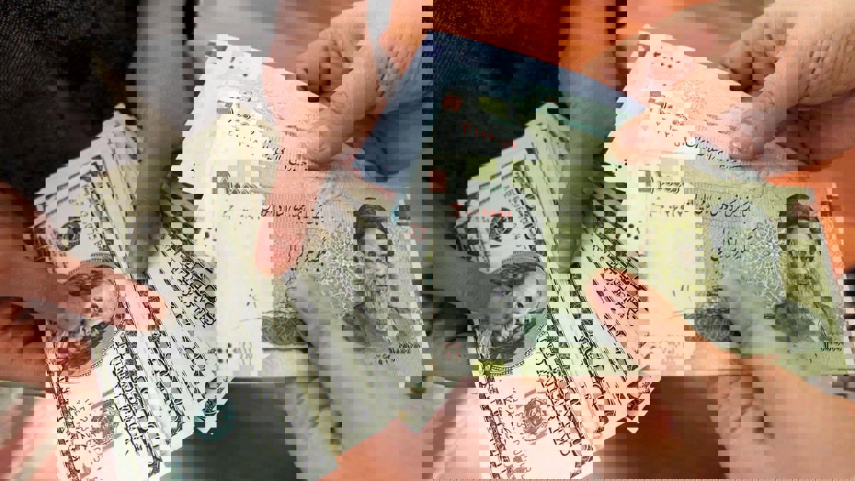 العملة الإيرانية تتراجع مجددا على وقع فشل الجولة الجديدة من "محادثات فيينا"