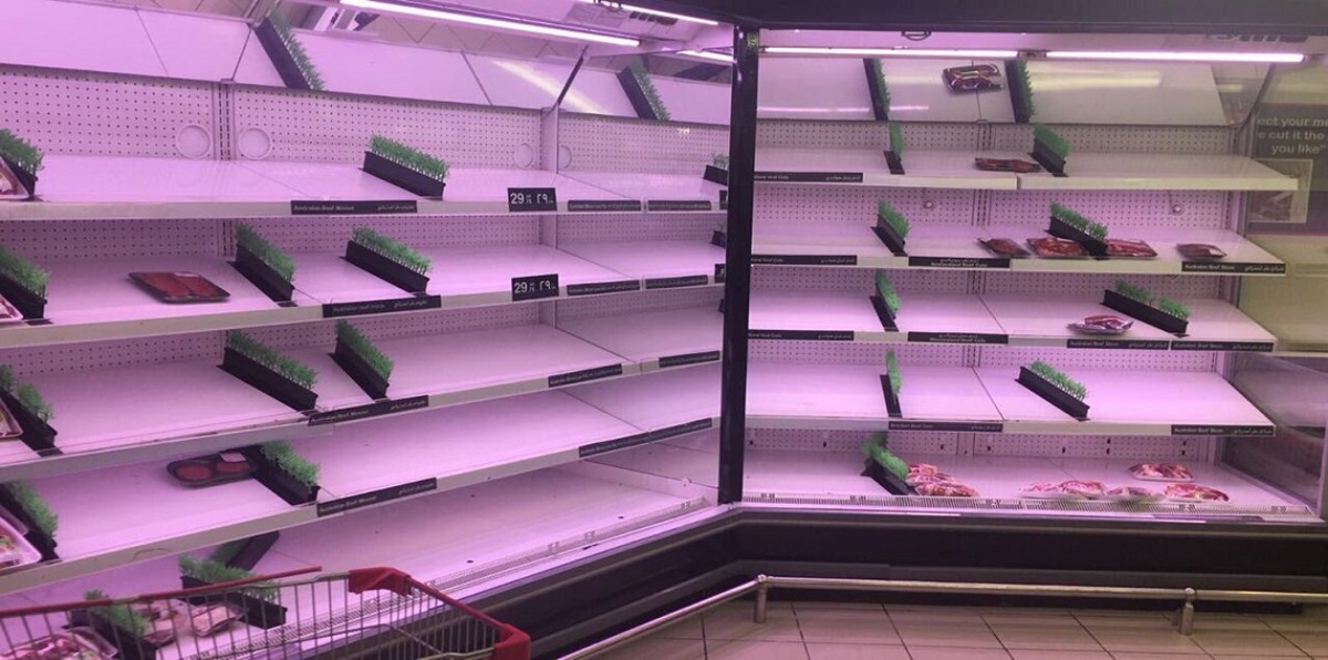 قطر تجري محادثات مع تركيا وإيران لتدبير إمدادات غذائية ستنقلها الخطوط الجوية القطرية