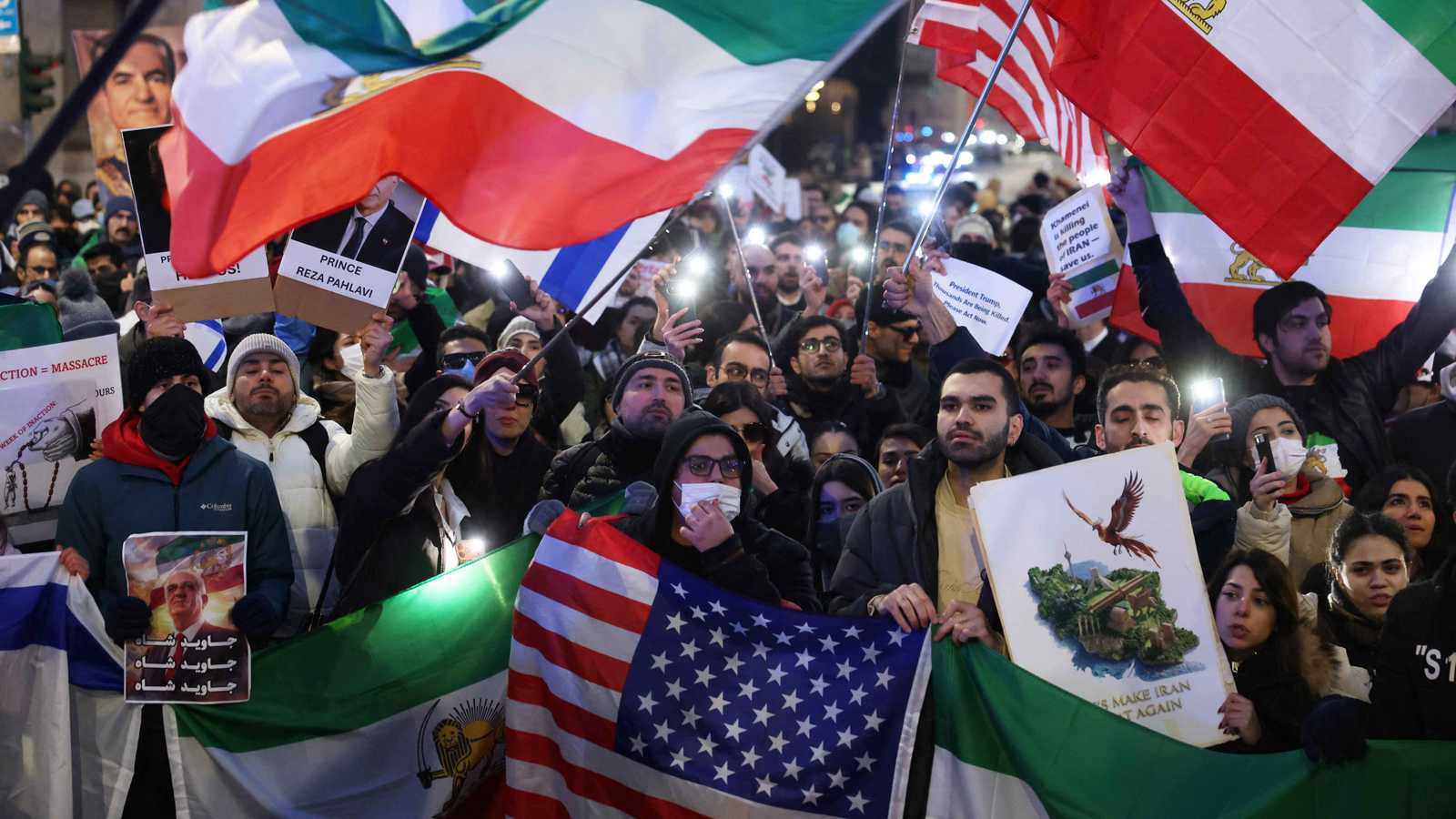 عبر تركيا أو أرمينيا.. واشنطن تحث رعاياها على مغادرة إيران فورًا