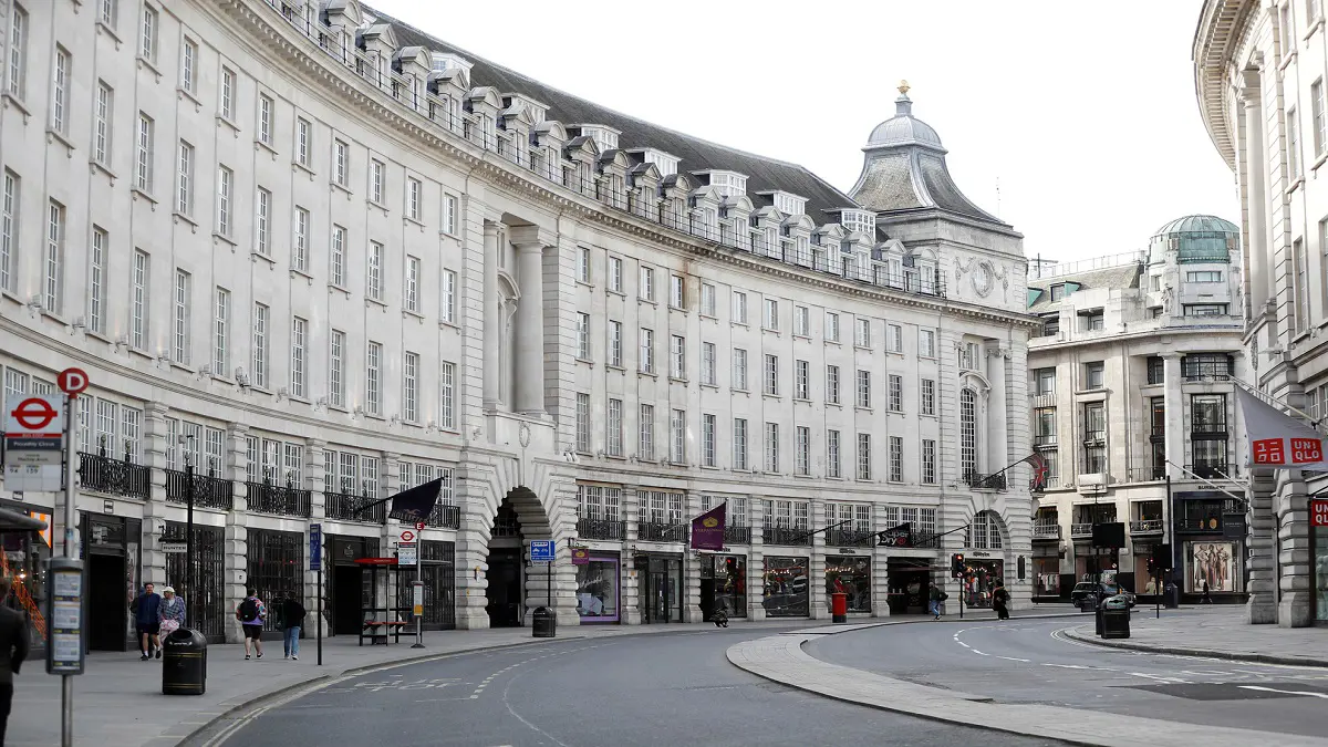 جونسون يعلن فرض الإغلاق الشامل مجددا في إنكلترا