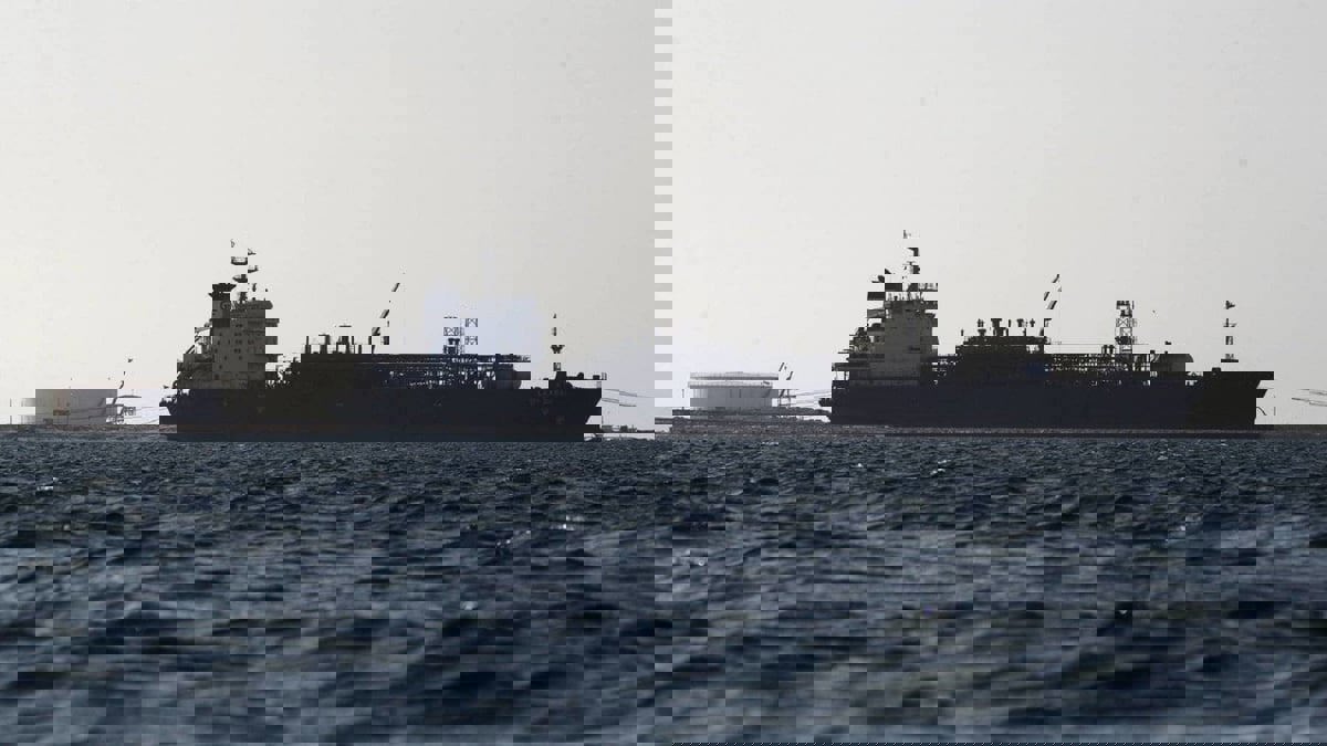 باب المندب وخليج عدن في مرمى نيران ميليشيا الحوثي