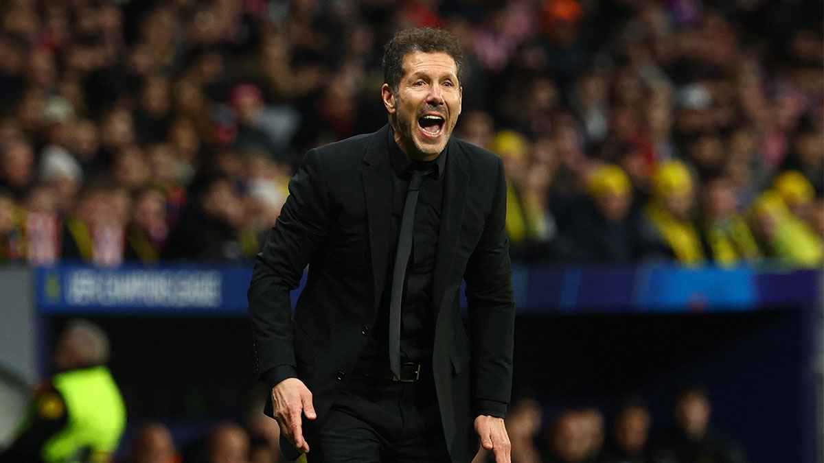 قلق رغم التقدم برباعية.. خطة دييغو سيمويني لمواجهة لامين يامال 