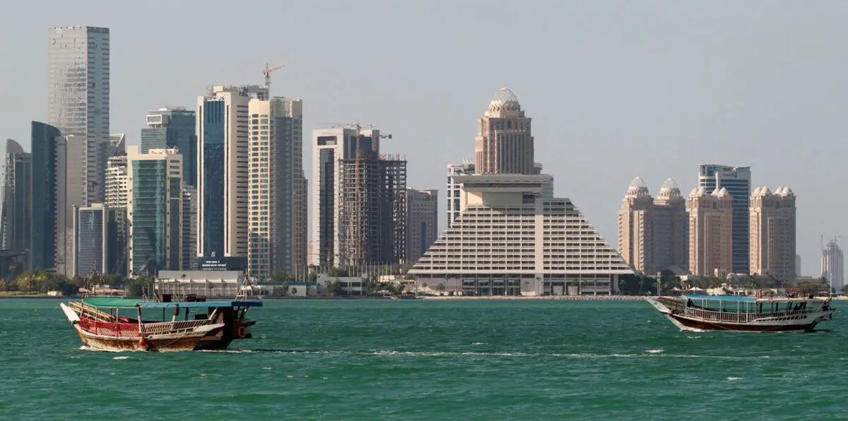 قطر تمهل طاقم السفارة اليمنية يومين لمغادرة أراضيها (صورة)