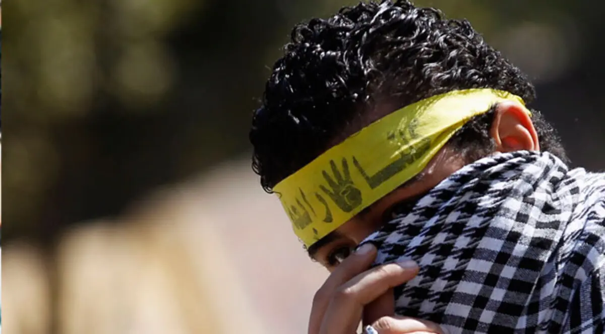 "شكّة دبّوس" تَخِزُ "ميدان رابعة"