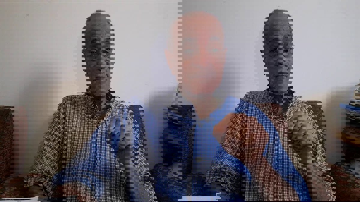 من هو الأديب الفلسطيني غريب عسقلاني الراحل؟