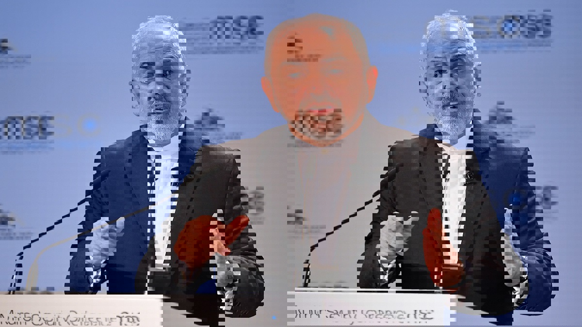 برلماني إيراني: زيارة الأسد "دون علم" ظريف ربما تكون وراء استقالته