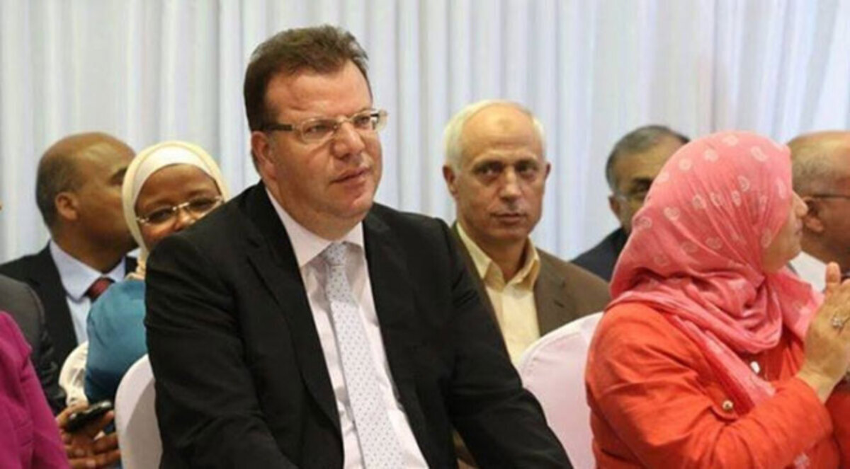 مرشح لحركة النهضة التونسية يقدم ملف ترشحه كمستقل للرئاسة