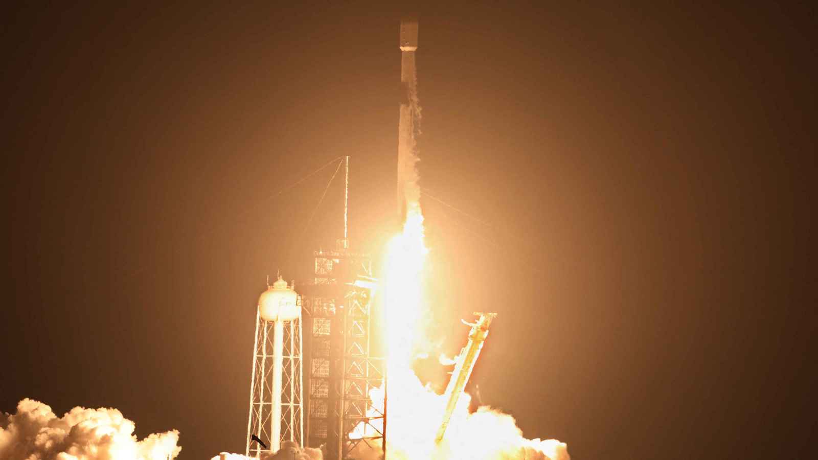 تحطم مركبة الهبوط اليابانية "ريزيليانس" على سطح القمر