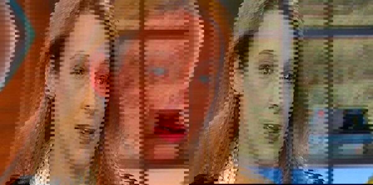 بريطانيا.. طرد صحفية أمريكية بسبب تحقيق حول فضيحة جنسية