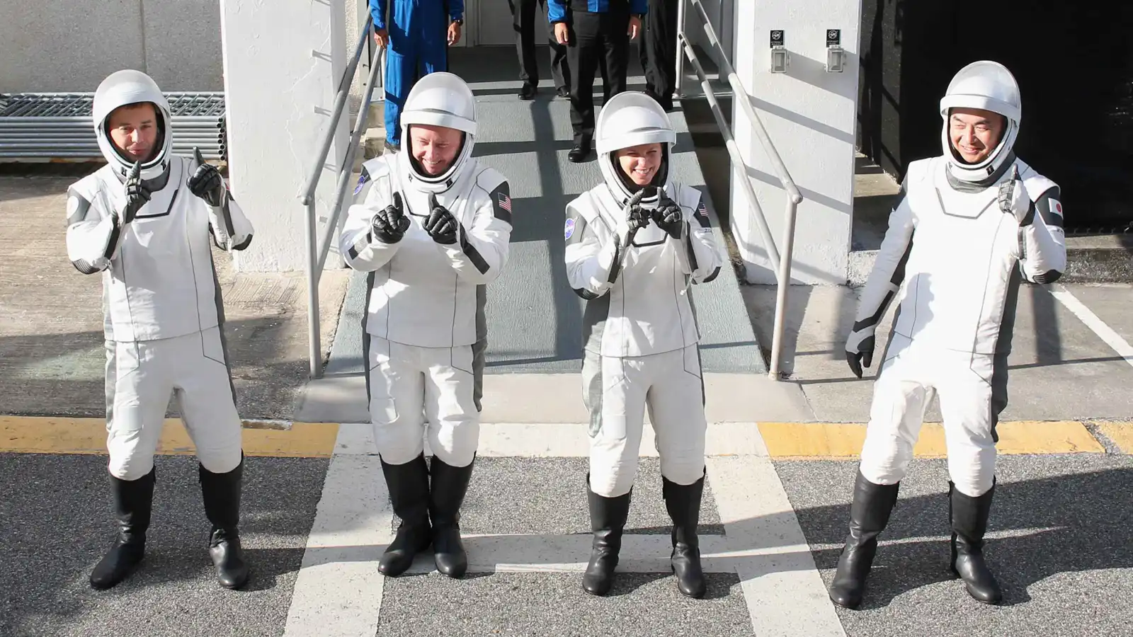 "ناسا" تقرر مع "سبيس إكس" إنهاء مهمة طاقم "كرو-11" مبكراً