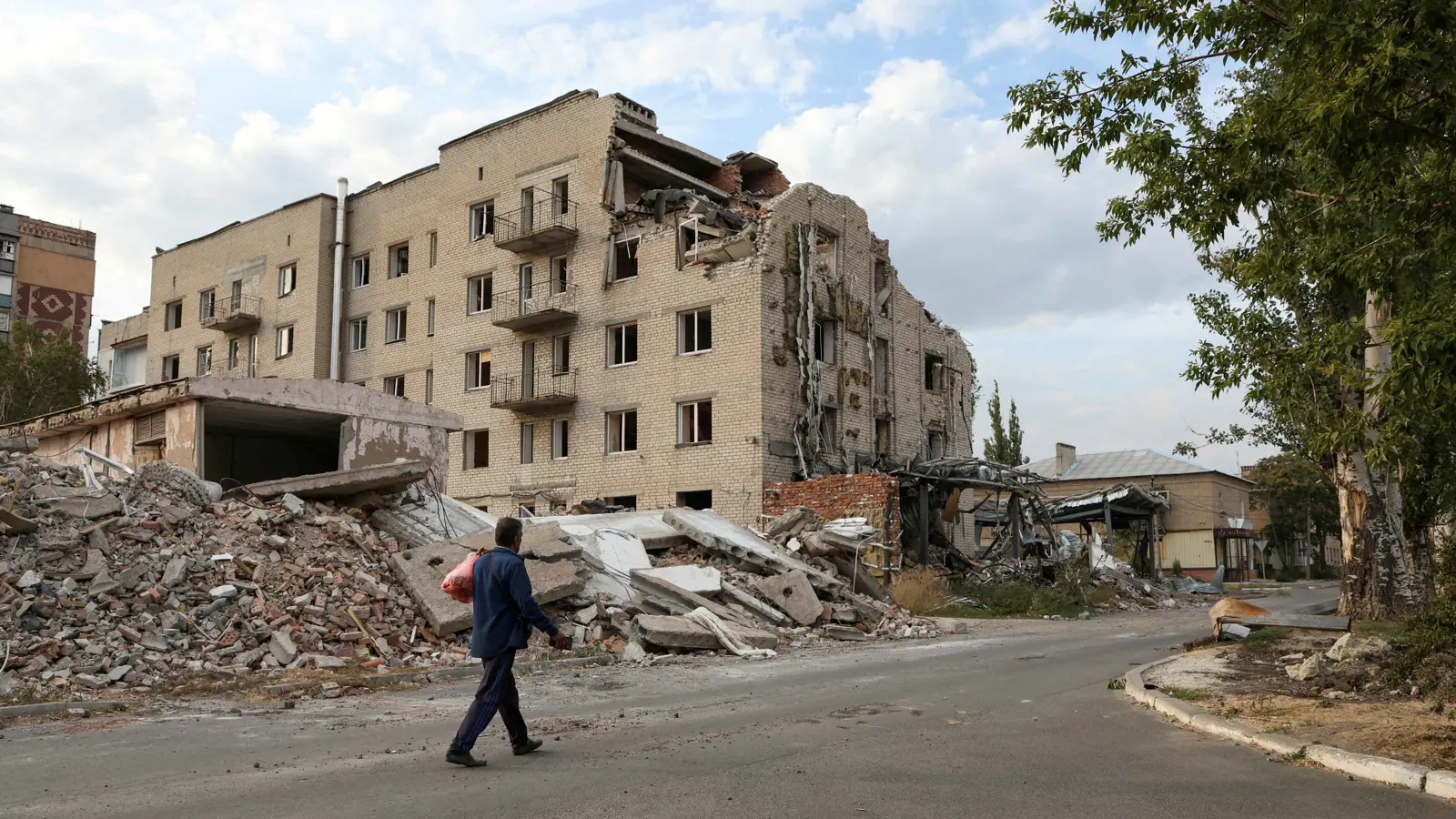 ما أسباب تمسك موسكو بالسيطرة على دونيتسك؟