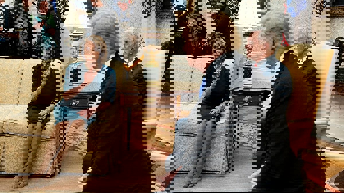 ترامب.. أول رئيس أمريكي يغادر البيت الأبيض مرفقا بشهادة "غير مؤهل"