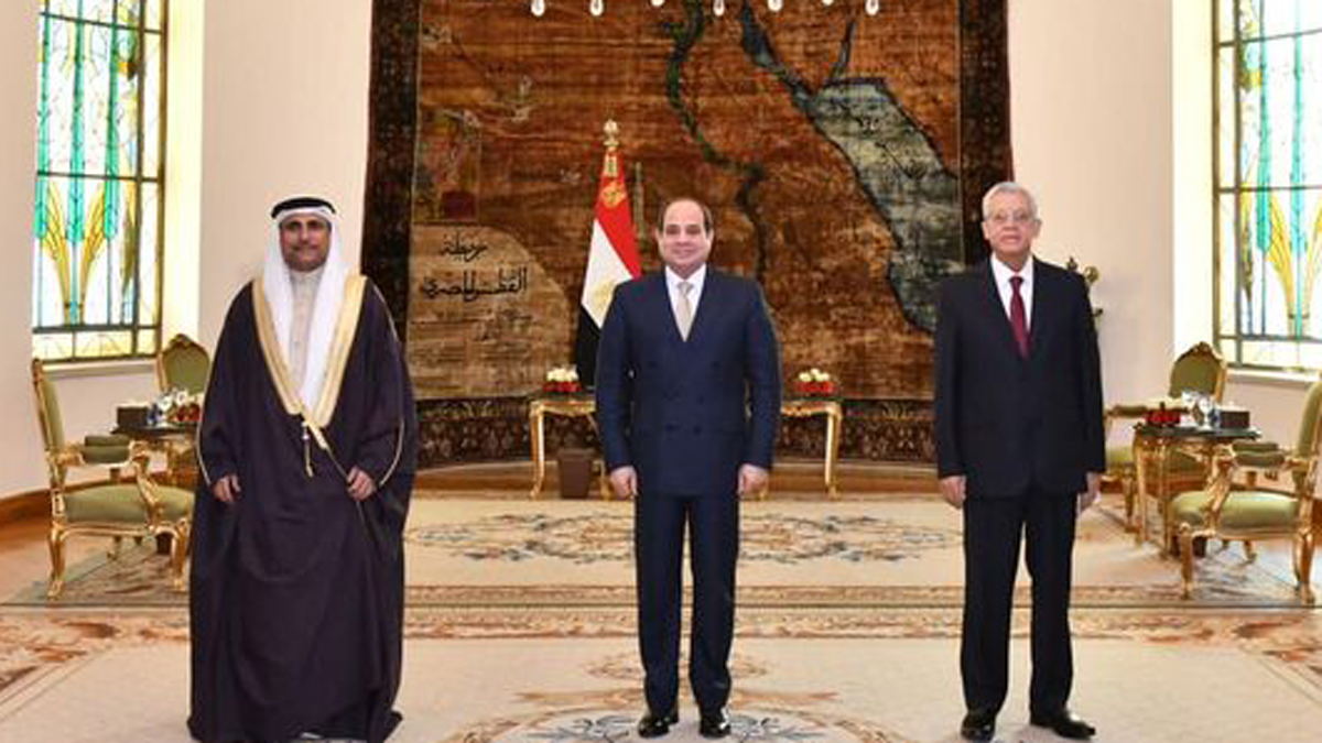 السيسي: "الخطوط" المصرية تجاه التدخلات الأجنبية في ليبيا هدفها الحفاظ على المسار السياسي