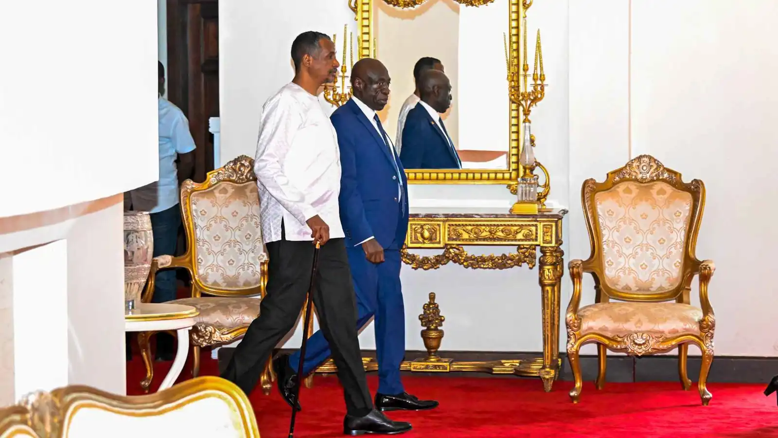 قناة دبلوماسية جديدة للأزمة السودانية.. موسيفيني يفتح أبواب عنتيبي لـ"حميدتي"