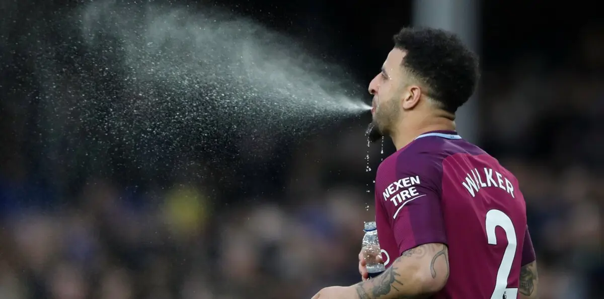 ووكر: هذا ما يجب أن يفعله مانشستر سيتي ليصبح بين أعظم أندية إنجلترا