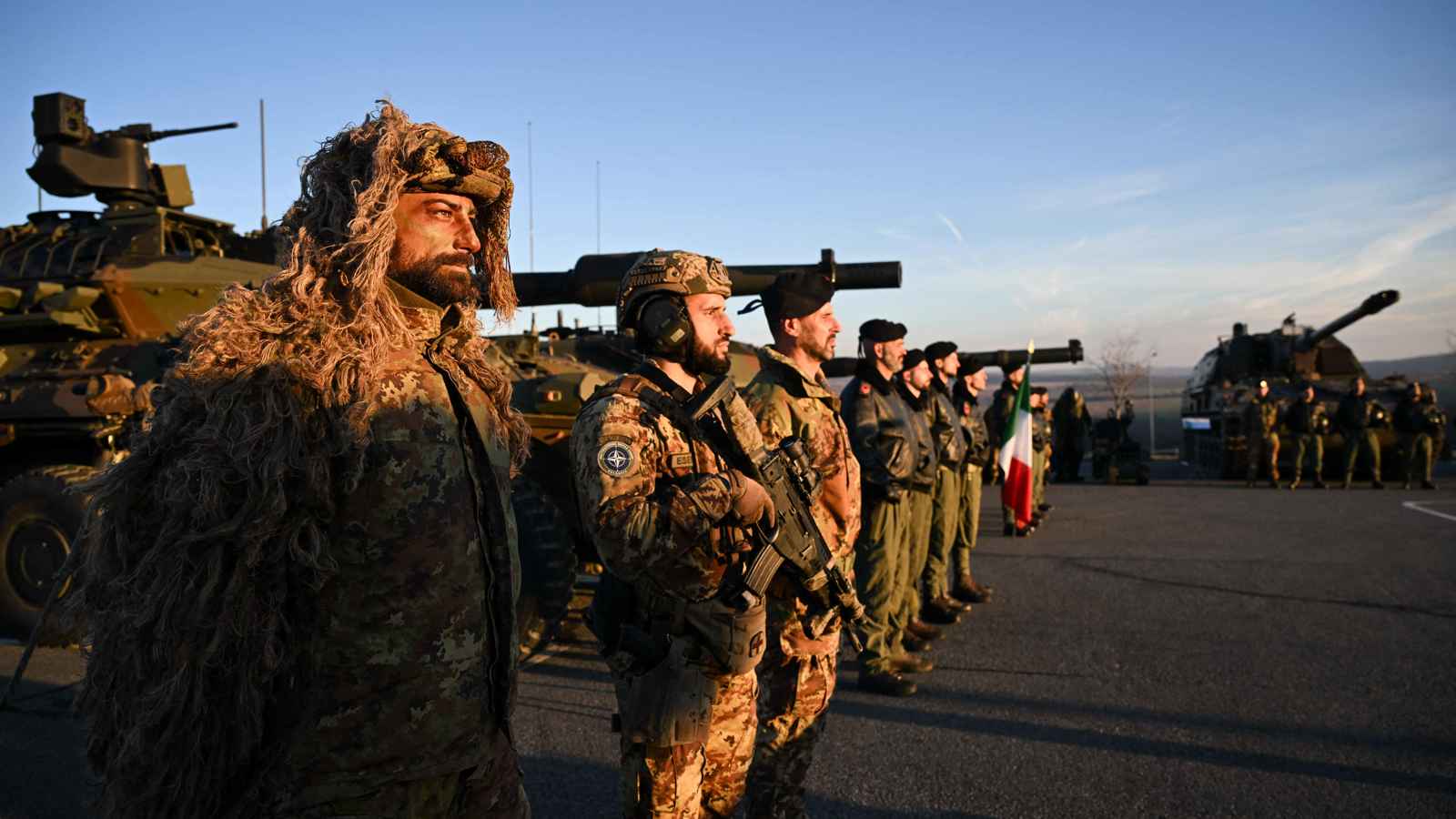 مع قرب عودة ترامب.. "الناتو" يدق طبول الحرب ويُفزع أوروبا