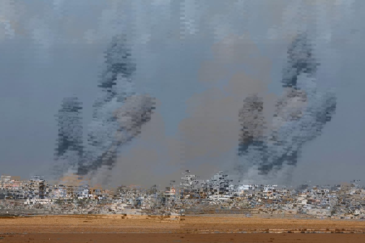 إسرائيل تشن قصفا مكثفا على جنوب قطاع غزة