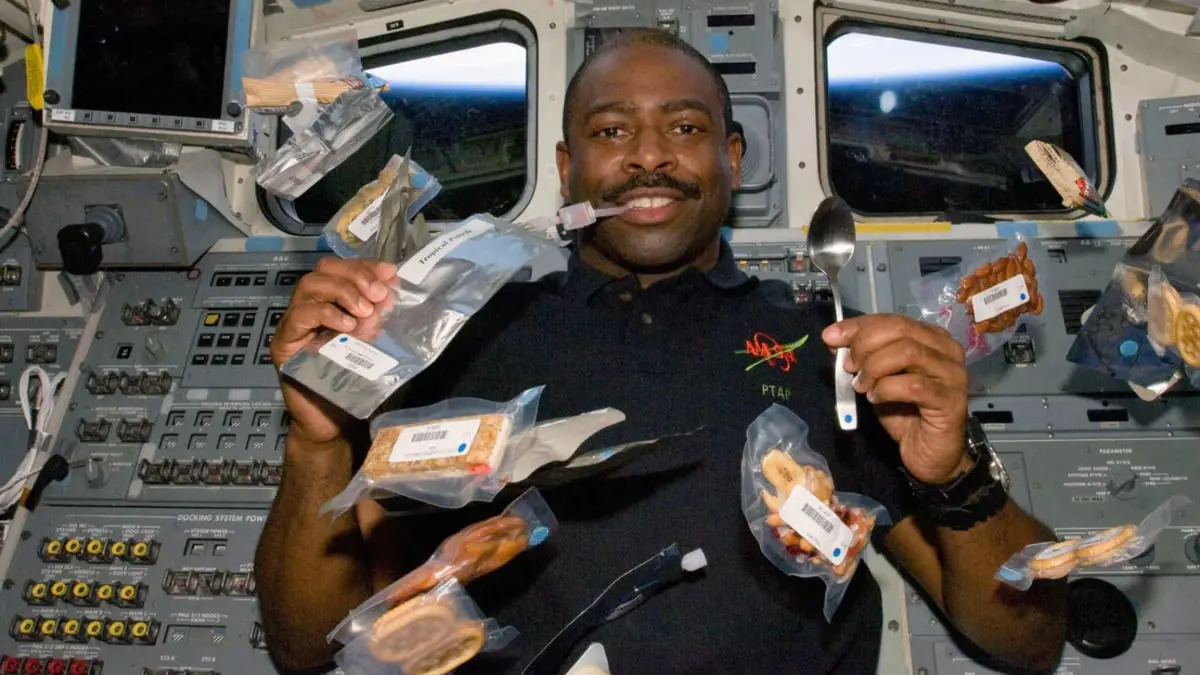 "ناسا" تتطلع لتنويع طعام رواد الفضاء بإنتاجه في الفضاء العميق