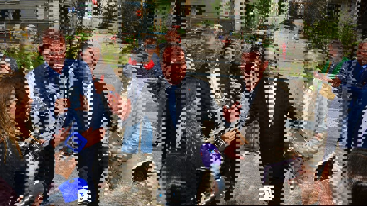 فرانسوا هولاند: "الماكرونية" السياسية انتهت